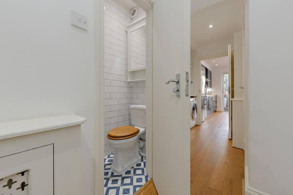 Charming Hampstead Retreat With Patio Appartement Londres