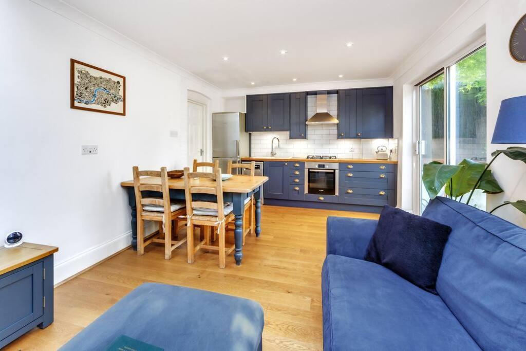 Charming Hampstead Retreat With Patio Appartement Londres